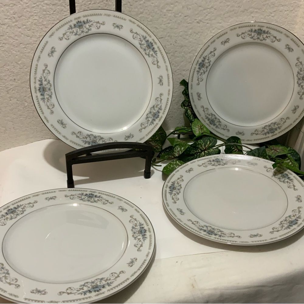 Wade Diane Fine Porcelain China of Japan Dinner Plate 10.25"  Set of 4 B7